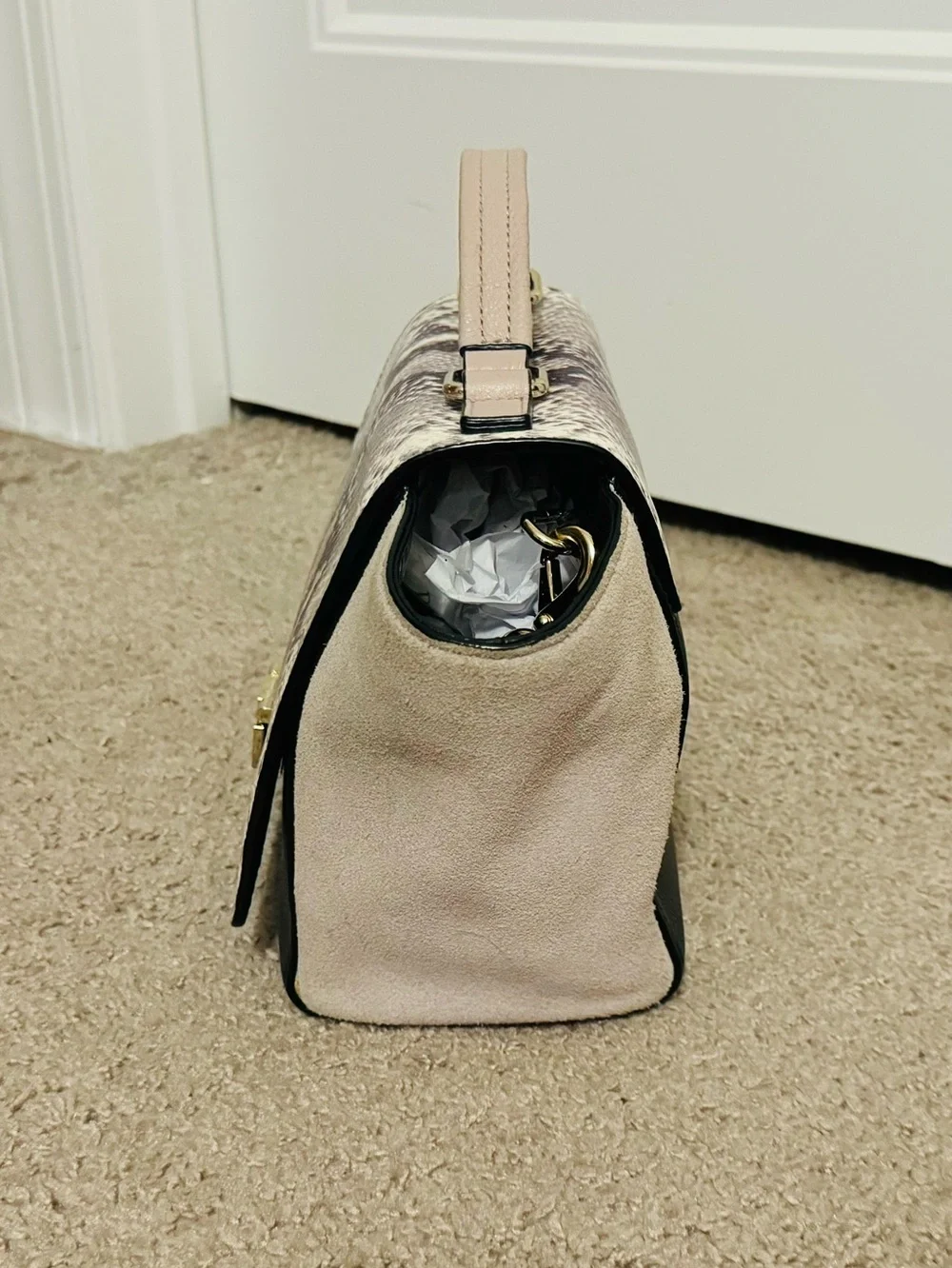Cool Kate Spade gray black snakeskin suede leather crossbody purse great